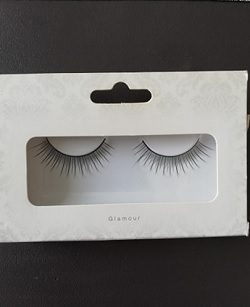 Baci Glamour Kunstige Øjenvipper – Imponerende Look Tilbud!